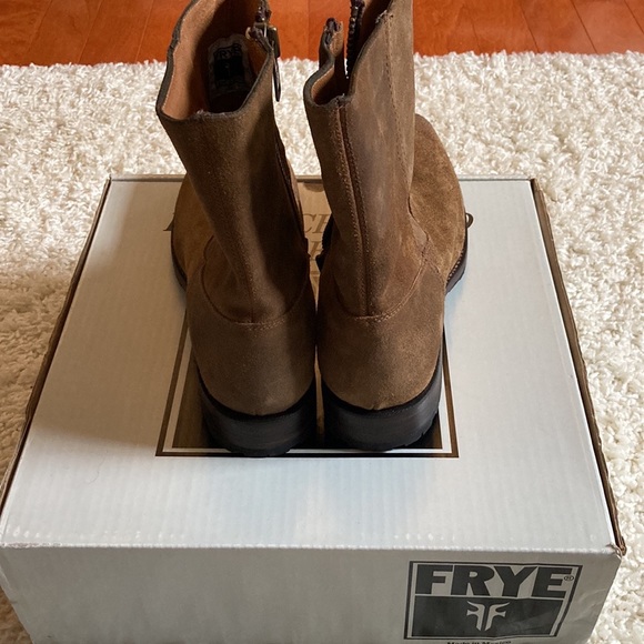 Frye Mens Brown Suede Boots - Picture 2 of 4